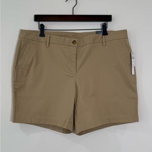 NWT  TALBOTS TAN 7" RELAXED CHINO SHORTS SIZE 14W